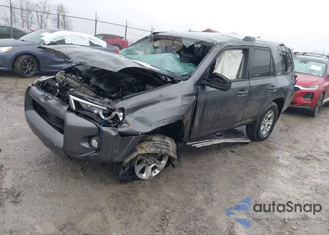 2020 Toyota 4Runner Sr5 из США, поврежденный, VIN JTEBU5JR2L5756391